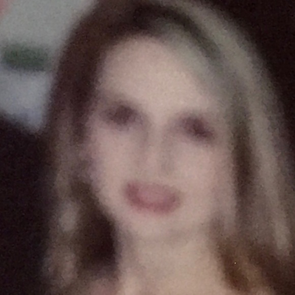 Meet your Posher, Michelle - Picture 1 of 1